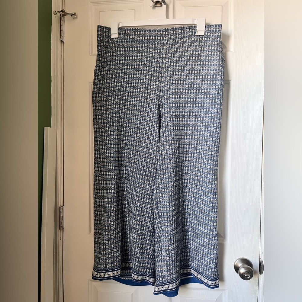 Patterned Wide Leg Flowy pants - Picture 2 of 6